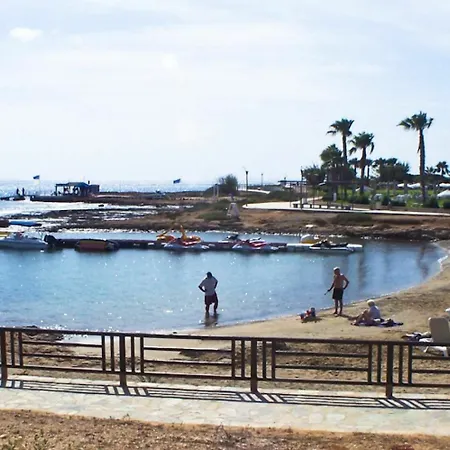 Oceanview Luxury 154 דירה
